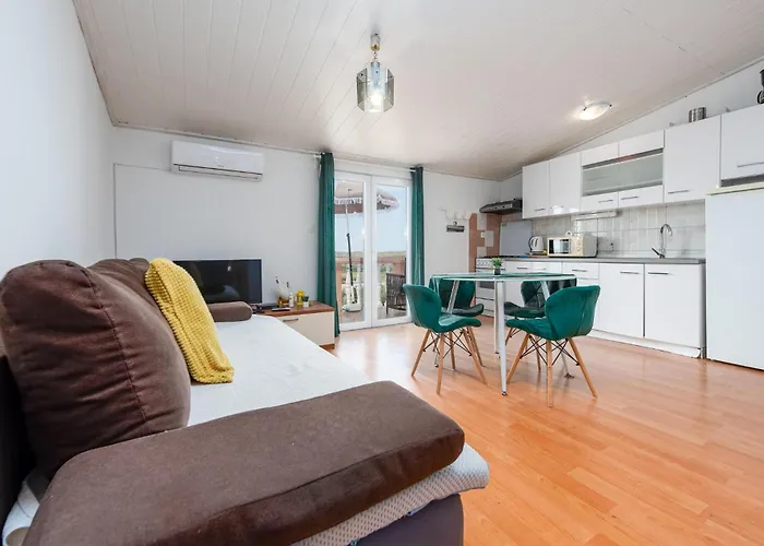 Lovely In With Wifi 아파트 Stara Vas